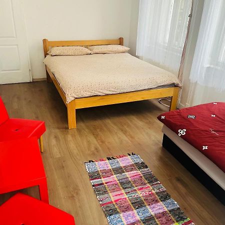 East Point Hostel Βουδαπέστη Εξωτερικό φωτογραφία