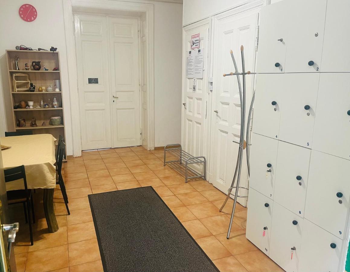 East Point Hostel Βουδαπέστη Εξωτερικό φωτογραφία